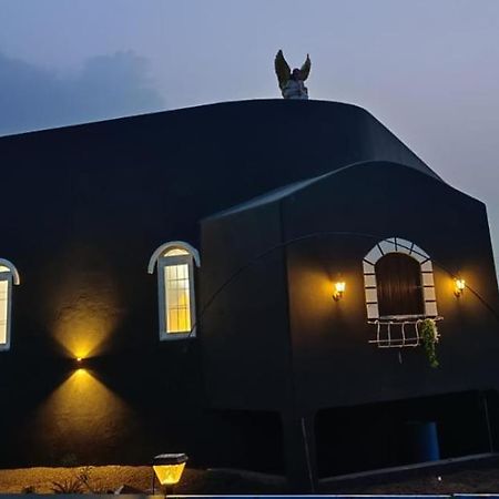 Caveman Guest House ポンディシェリ エクステリア 写真