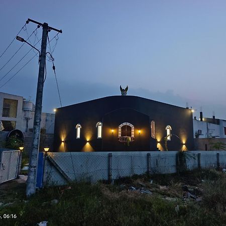 Caveman Guest House ポンディシェリ エクステリア 写真